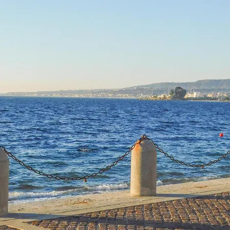 2 Bedroom Beautiful In * Reggio Calabria